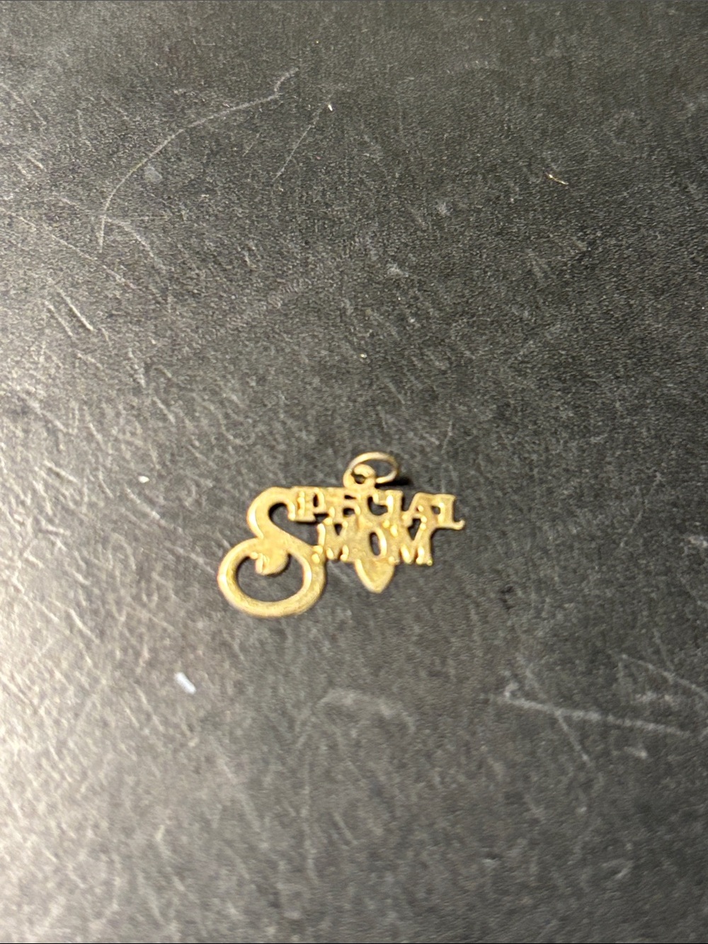 Special mom gold charm 14K